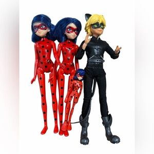 Miraculous Ladybug and Cat Noir fashion dolls bundle.